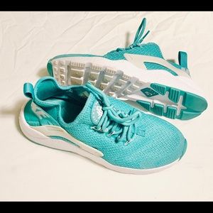 WMNS Nike Air Huarache